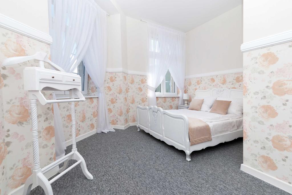 Premium - Bed & Breakfast Malbork Bagian luar foto