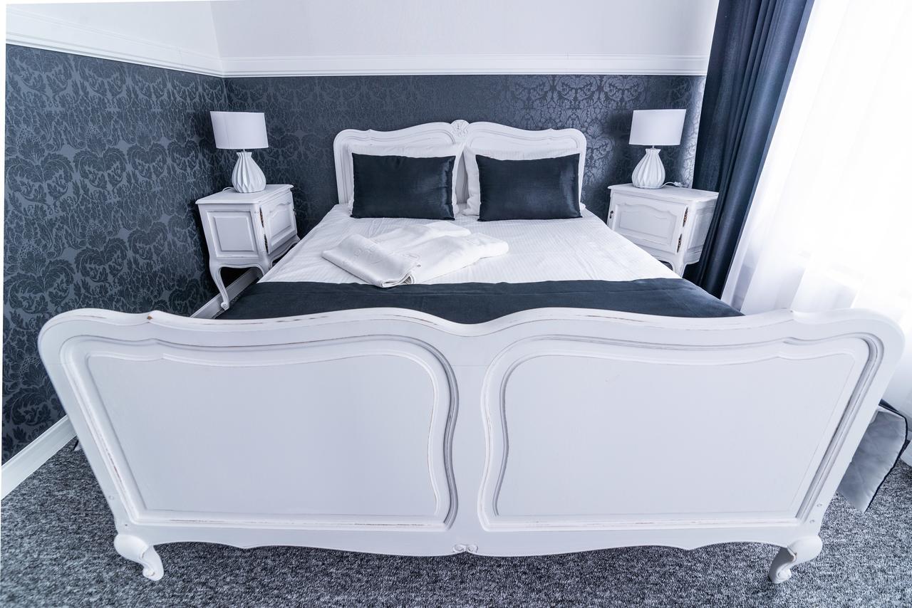 Premium - Bed & Breakfast Malbork Bagian luar foto